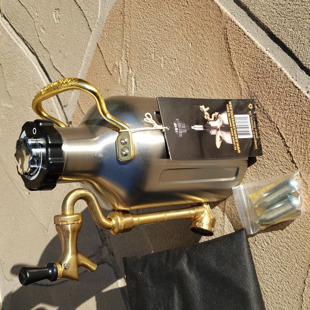Growler BNWT - Never used